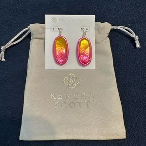 LIMITED EDITION NWOT Kendra Scott Elle Earrings
